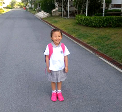 2016년 3월, 방콕한국국제학교(Minburi 캠퍼스) 1학년 입학