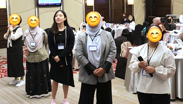첫 현지인 교사로  성장하는 길